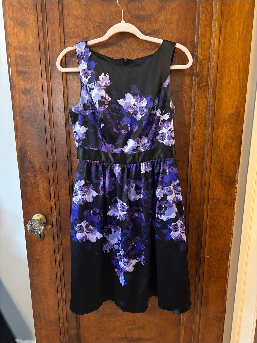 Adrianna Papell Black with Purple Floral Print Sleeveless Dress Size 6